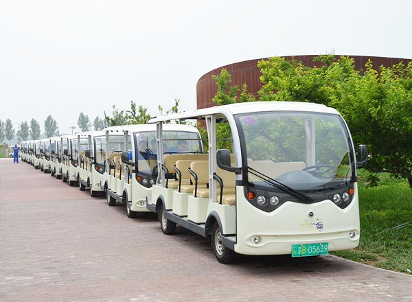 如何選擇專業(yè)可靠的旅游觀光車定制廠家？